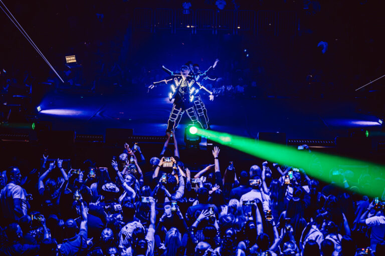 MegaDance Party 2 · 9