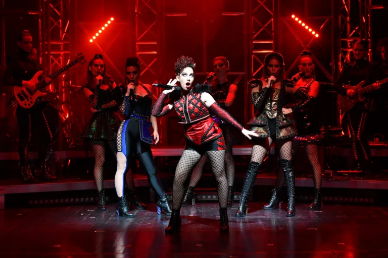 SIX The Musical · 12