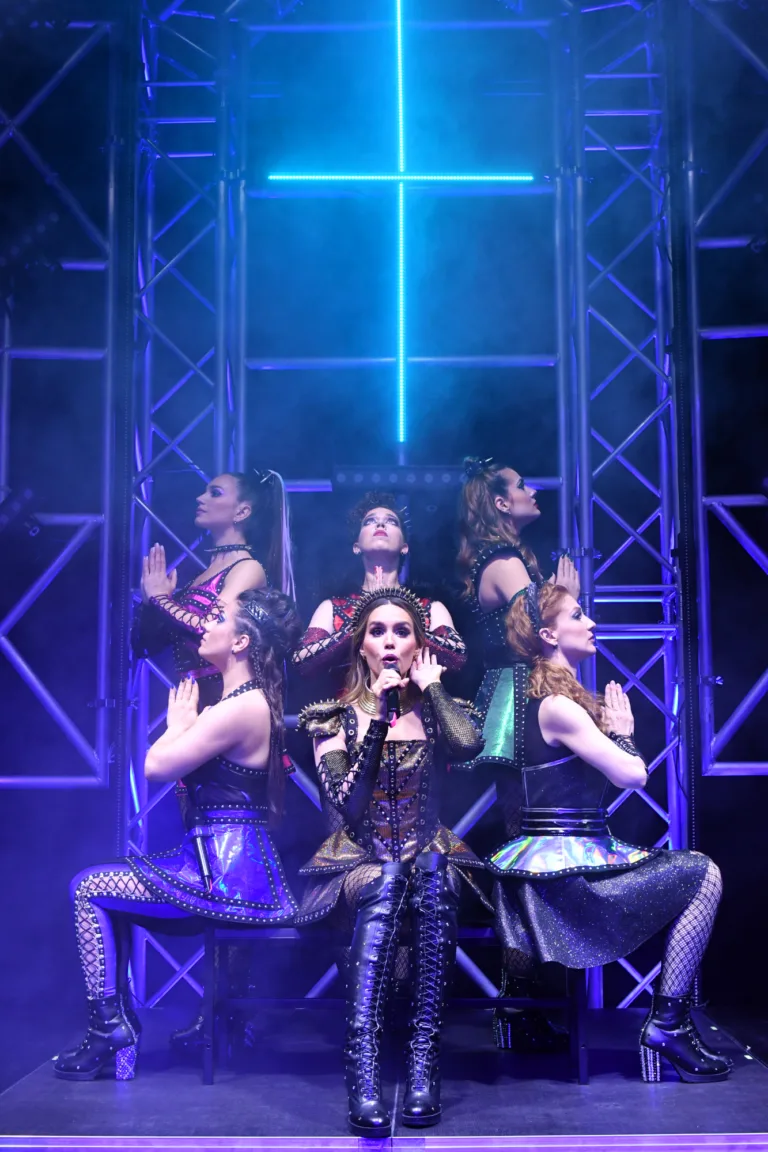 SIX The Musical · 23