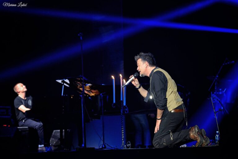 Gibonni Acoustic · 11